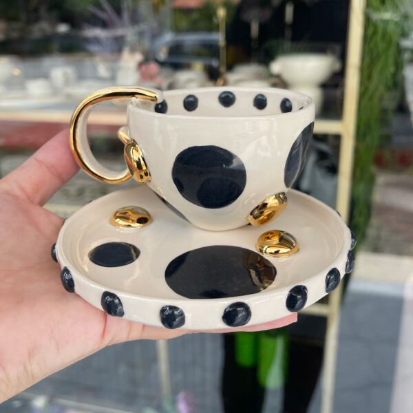 Puantiyeli Çay Fincanı Tabaklı