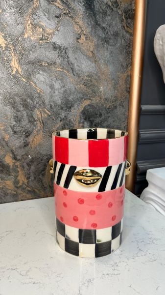 Pembe Kırmızı Dudaklı Vazo