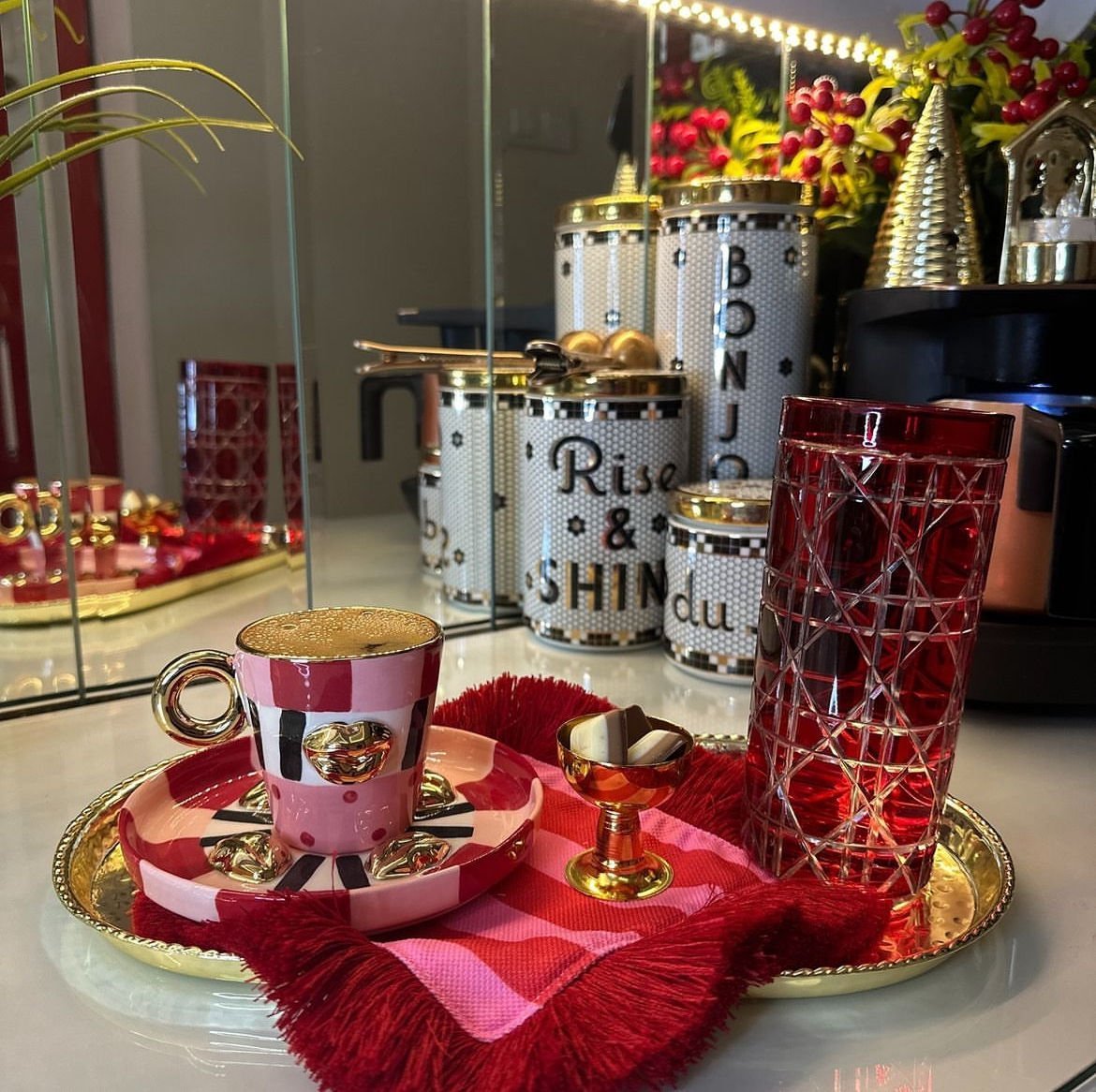 Dudaklı Türk Kahvesi Fincanı (Dudaklı tabak ile)