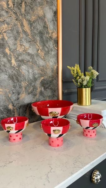 Pembe Kırmızı Dudaklı Ayaklı Kase