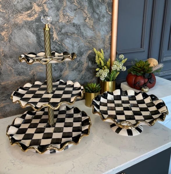 Fırfırlı Üç Katlı İkramlık