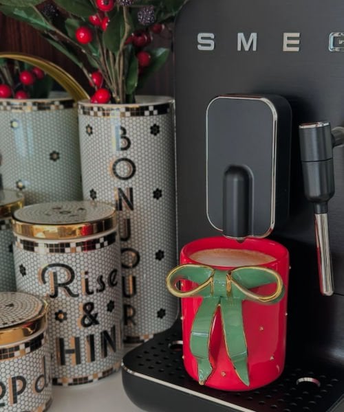 Kurdele Kupa Kırmızı