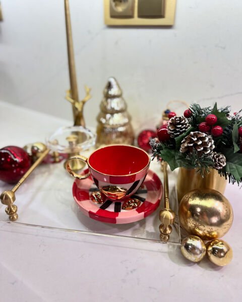 Dudaklı Çay Fincanı (Dudaklı tabak ile)